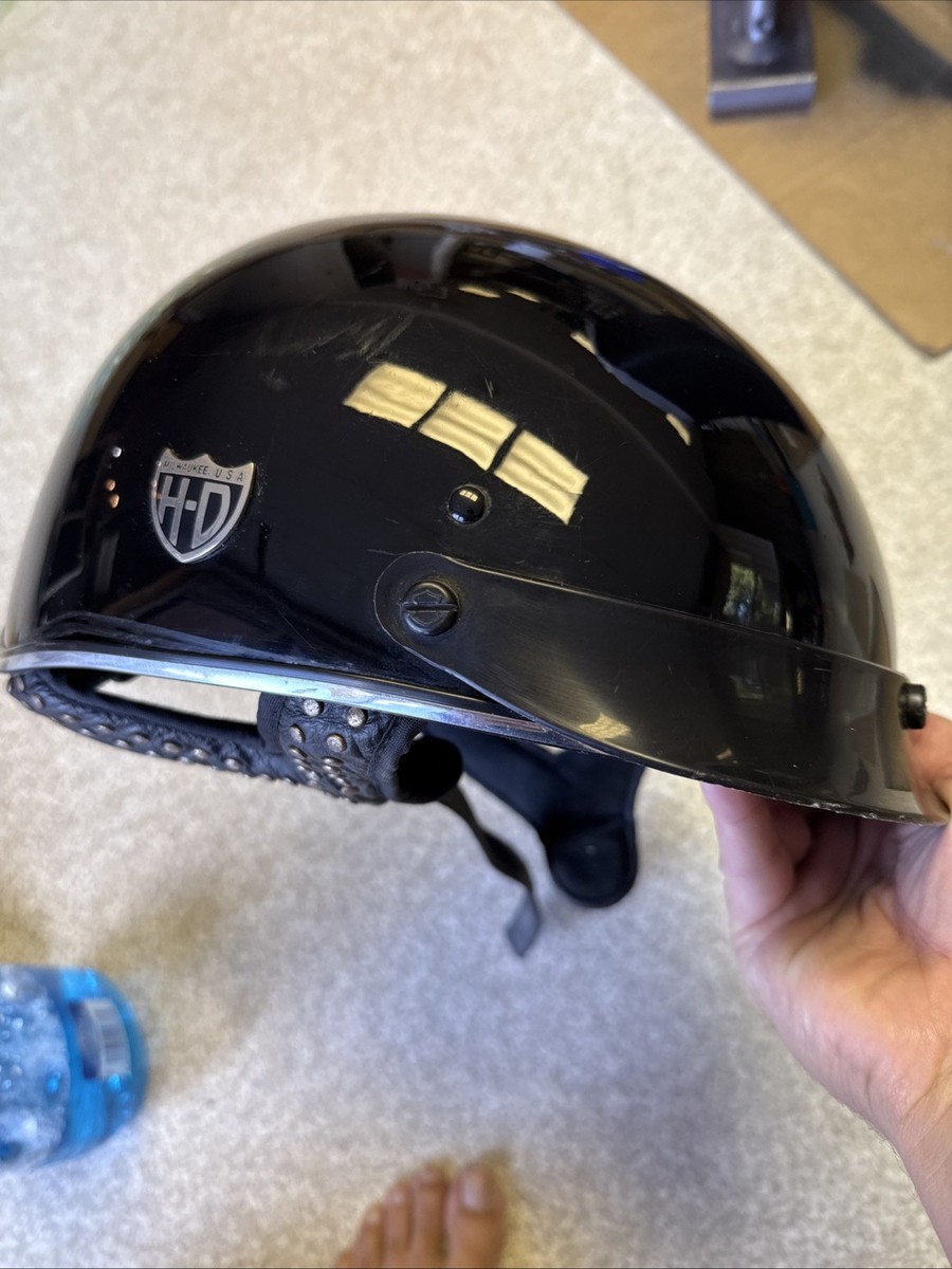 black female motorcycle helmets Genuine Harley Davidson Women’s Motorcycle Helmet Black With Bedazzle  Medium M