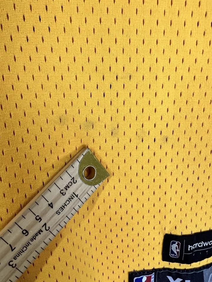 Camiseta Lebron James #23 XL Reebok Cavaliers Amarilla Baloncesto NBA Y2K *Foto* Foto 2 de 4