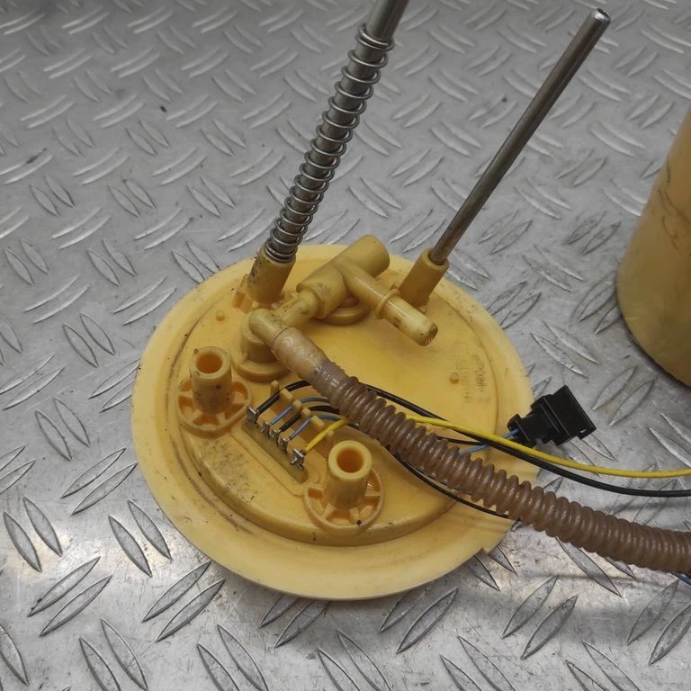 Bomba de combustible en depósito Audi A6 C6 2007 4F0919050F A2C53091963 165kW RVP25408 - Imagen 2 de 4