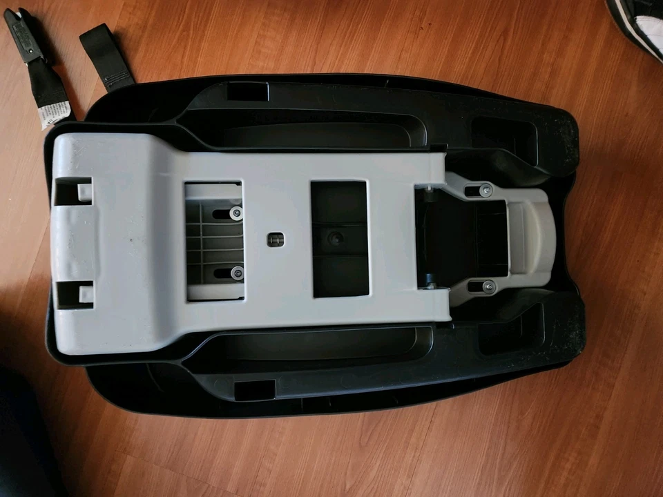 Two (Used) Maxi-Cosi Stand Alone Infant Car Seat Base, Black **Fast Shipping** - Image 4 of 4