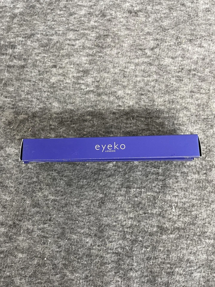 Lápiz delineador de ojos Eyeko Black Magic negro negro color intenso dúo 0,25 g cada uno nuevo Foto 3 de 4