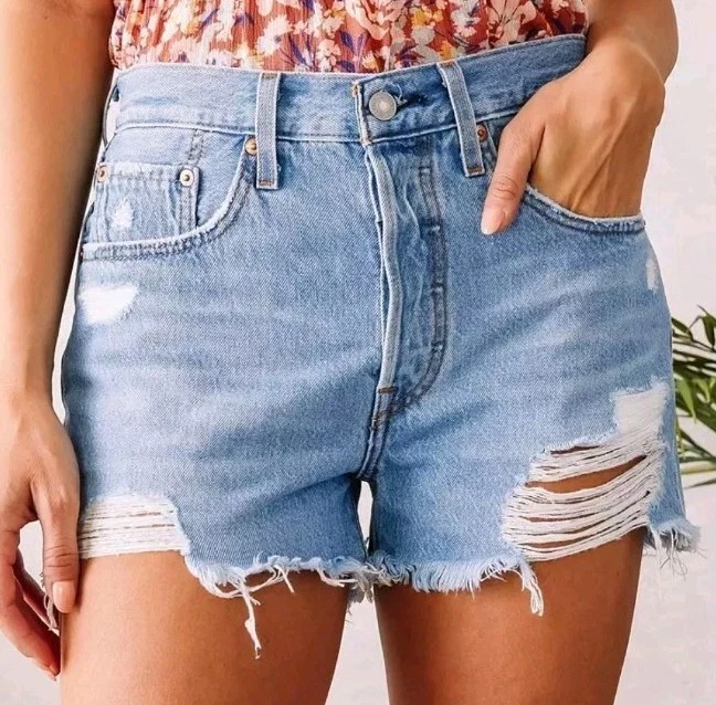 Pantalones Cortos de Jean Levi's 501 Original Talla 8 Cortes Botón Mosca tiro alto desgastados Foto 4 de 4