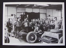 TH1269) CP juin 1936 ouvriers des usines de voitures DELAHAYE en grève