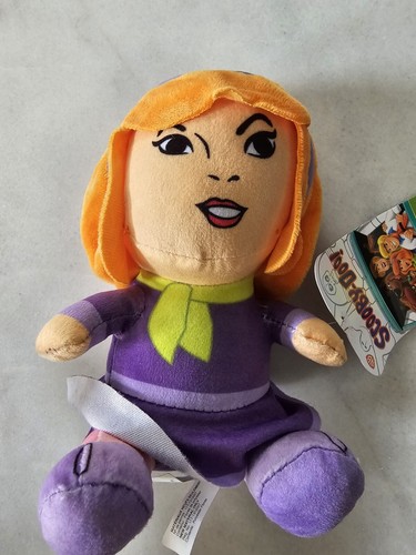 Sujetador de peluche Scooby Doo Daphne Blake 7” 2022 juguete nuevo de fábrica con etiqueta nuevo con etiquetas