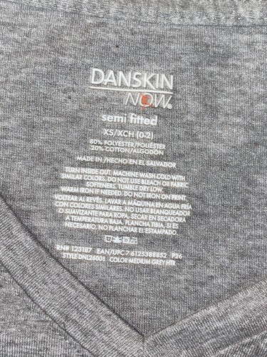 womens Mossimo Supply Co. Shorts SZ 7, & Danskin XS Earn It Shirt Grey 0-2 - Picture 8 of 10