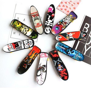 mini skateboard toy