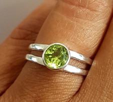 Peridot Gemstone Ring Solid 925 Sterling Silver Handmade Ring Beautiful Ring MK*