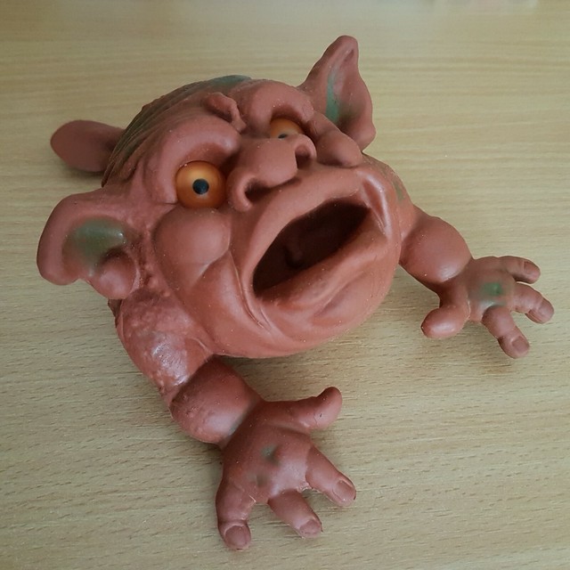 boglin puppet