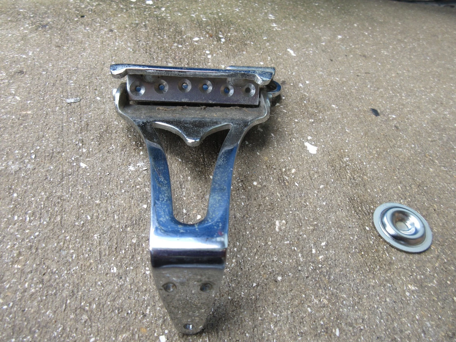 Picture 4 of 5