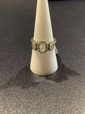 Sterling Silver Ring   Three-Stone Oval Cubic Zirconia Design   Size 7   4.0g