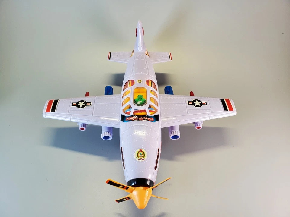 Vintage Jinlong North American F-51D Mustang Battery Operated Toy Plane - WORKS! - Image 3 of 4