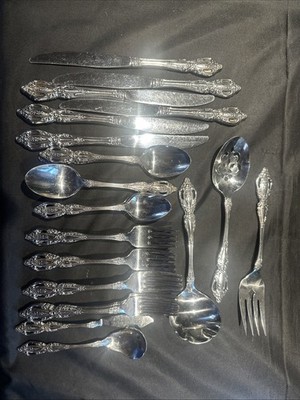 Oneida Deluxe Stainless Flatware Monte Carlo 35 Piece 6 Place + Serving Pieces