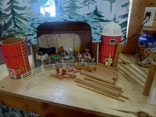 Vintage Sunnyfield Farms Tin Litho Toy Barn Playset Animals Silos Fences Farmer