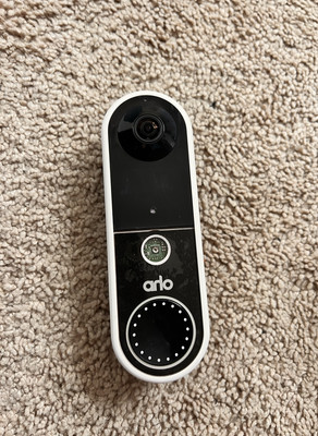 Arlo AVD2001-100NAR Essential Wire-Free / Wired Video Doorbell  - Excellent