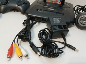 Sega Genesis Model 2 Console MK-1631 w/ Sonic the Hedgehog, 2 Cntrls & Cords!