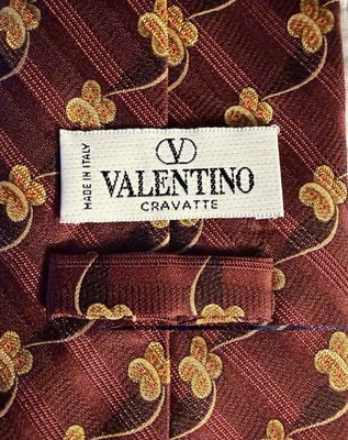 Valentino Cravatte Men s 100% Silk Red Gold Tie. Geometric Pattern. Gorgeous.