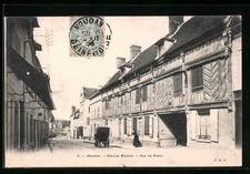 CPA Houdan, Vieille Maison, Rue de Paris 