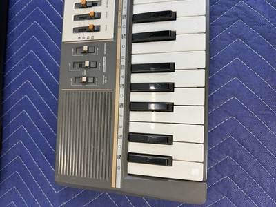 B*r様 Casio MT-68 (=MT-65)☆ビンテージシンセ☆1984年 Vintage Casio Mt-68 Portable Electronic Keyboard Synthesizer MT68