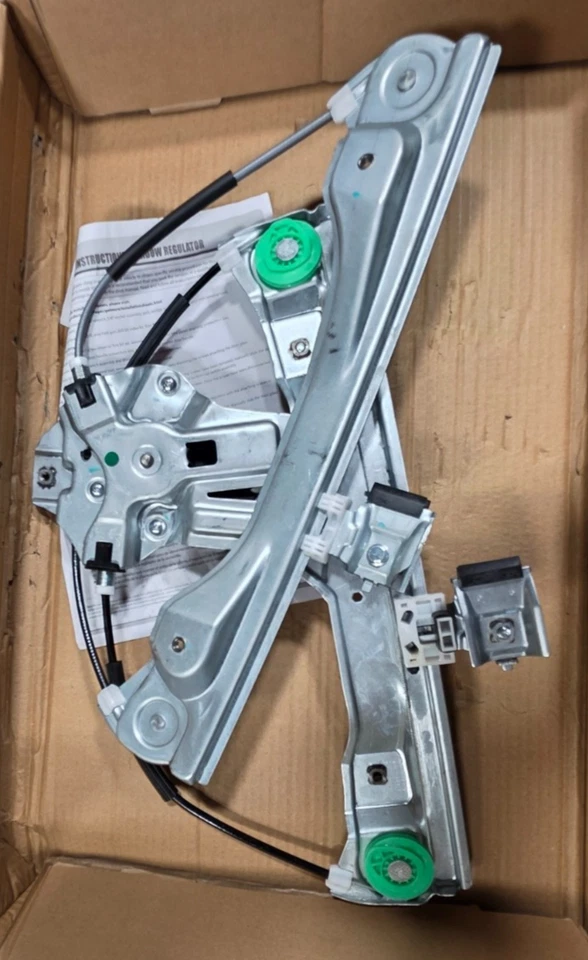 Conjunto de motor y regulador de ventana eléctrica Dorman para Chevrolet Volt 11-14 Foto 4 de 4