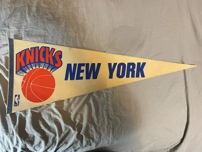 Fanion Vintage New York Knicks – Brodé – Rare – Pour Grotte D'Homme – Basket