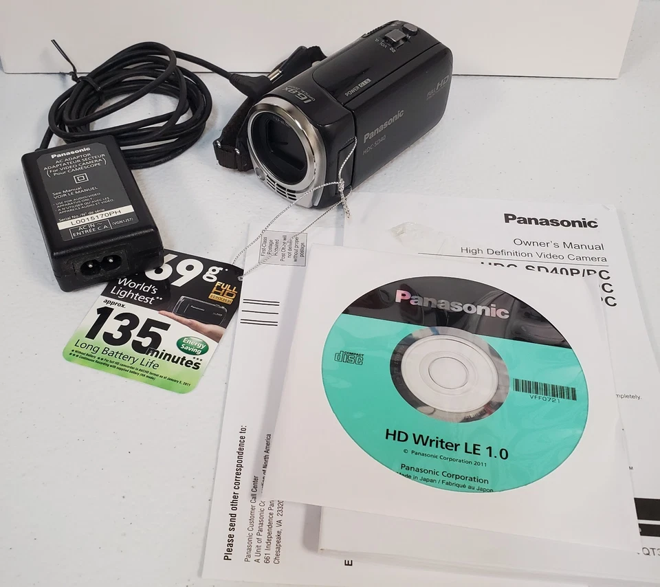 [MINT] Panasonic HDC-SD40 High Definition Camcorder Video And Charger - Image 2 of 3