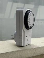 24 Hour 220 Volt  Mechanical Timer 220v 240v 16A Indoor Electric Single Outlet