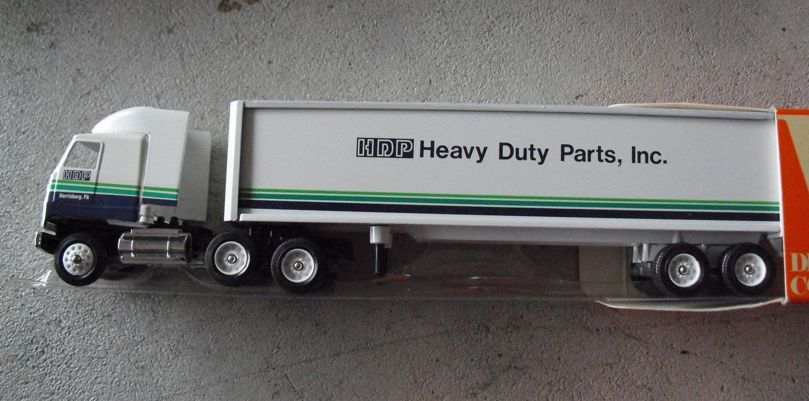 Winross Diecast Tractor Trailer Truck HDP Heavy Duty Parts Harrisburg