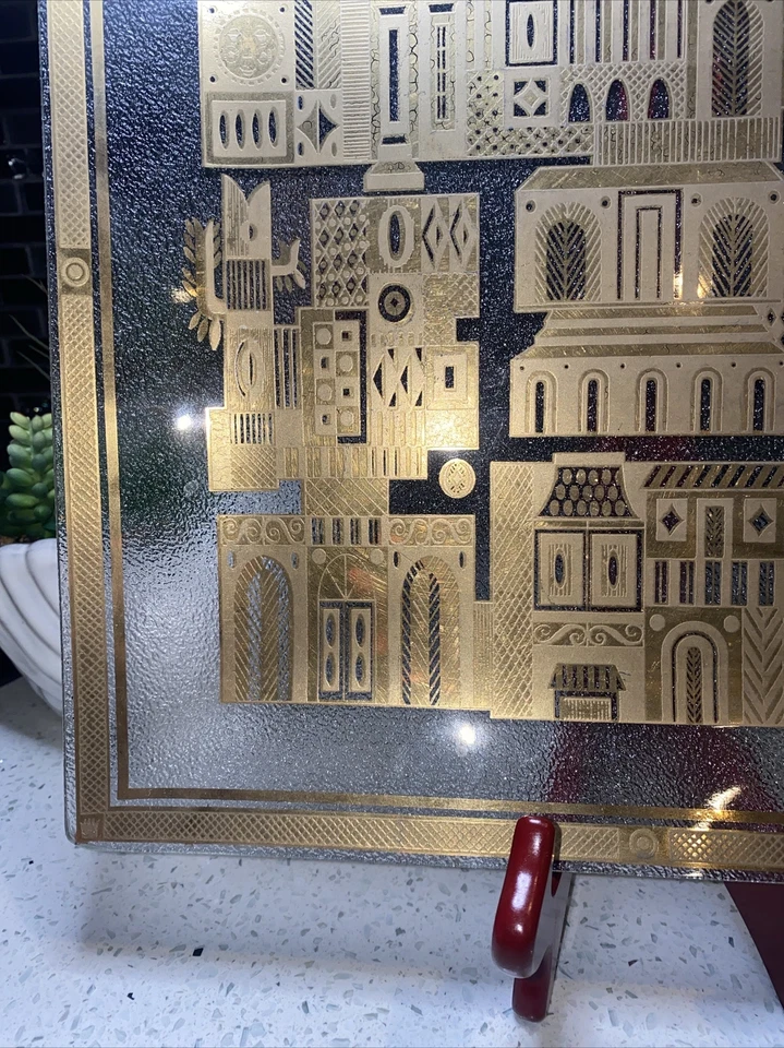 George Briard Mid-Century Modern Gold Leaf Tempered Signed Glass Tray/Plate. - Image 4 of 4