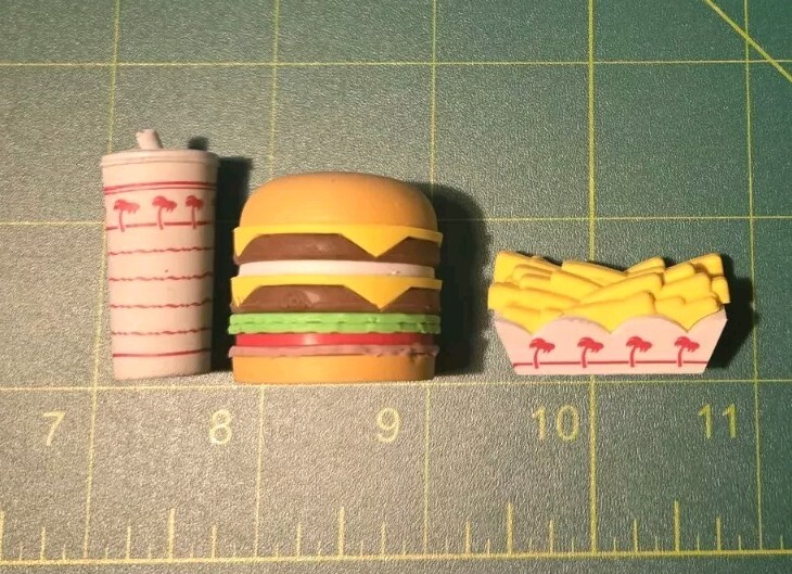 【激レア品！】In-N-Out Burger キッチンキャニスター IN-N-OUT Burger RARE 400th Store Anniversary Burger Coin