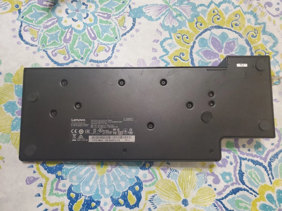 Lenovo ThinkPad Ultra Docking Station 40AJ USB-C DP HDMI Dock Con LLAVES-sin cable Foto 2 de 4