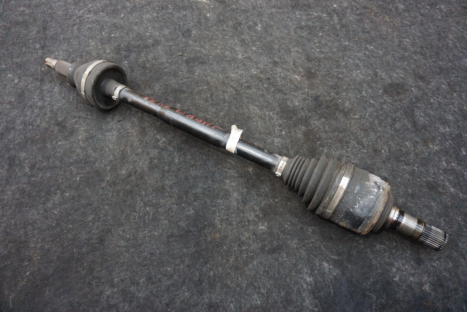 Rear Right Passenger CV Axle Shaft 670104208 Maserati Quattroporte S M156 14-17+