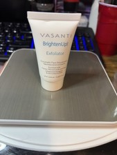 Vasanti Brighten Up Enzymatic Facial Exfoliator. Mini size, 20 gm. Sealed.