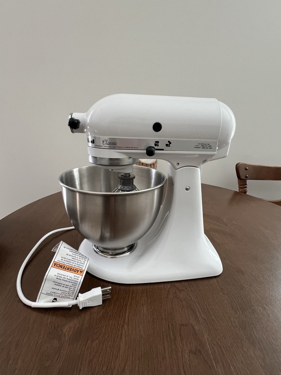 KitchenAid Classic Series K455 4.5 Quart Tilt-Head Stand Mixer