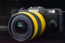 US Duty Paid Pentax Q7 Black Yellow Digital Mirrorless camera with Lens 9377