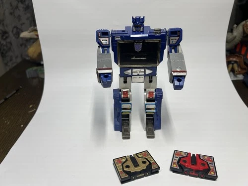 Vintage TRANSFORMERS G1 SOUNDWAVE includes both LASERBEAK BUZZSAW Cassette 1984