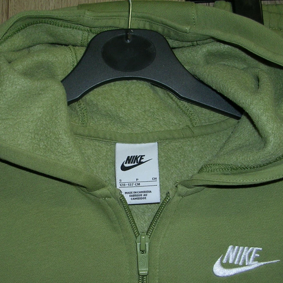 Nike Boys Olive Green Jersey Jacket Joggers Jogging Tracksuit Age 8-9 134cm - Image 3 of 4