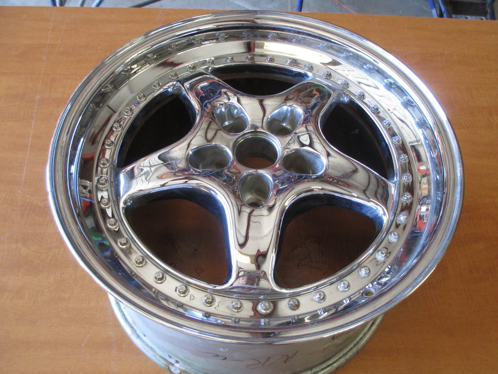 Ferrari 512 TR - Rear Wheel Rim 3 piece modular part# 149553
