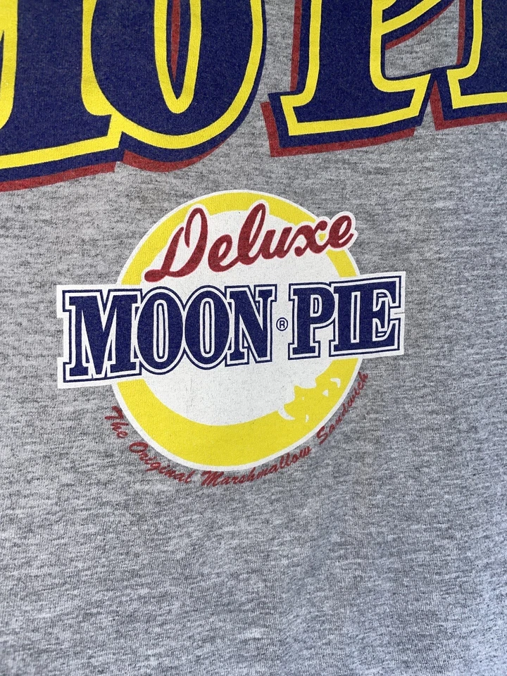 Vintage 90s Y2K Moon Pie T Shirt Unisex Size Large Eat Mo Pie Big Graphic Print - Image 3 of 4