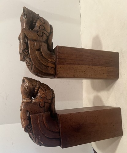 Vintage European English Knights Carved Wood Horse Shelf Brackets Chest Plate - Picture 8 of 12