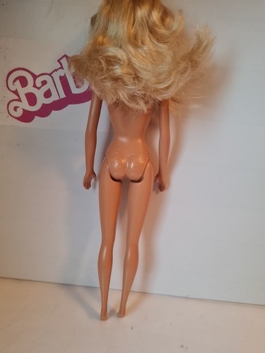 BARBIE MATTEL FASHIONISTAS CHIC BOUTIQUE 2009 BAMBOLA T7442 BIONDI DOLL BLONDE - Imagen 3 de 5