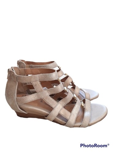 Sofft Rio Gladiator Size 8 Leather Wedge Back Zip Strappy Sandals Metallic  Gold | eBay