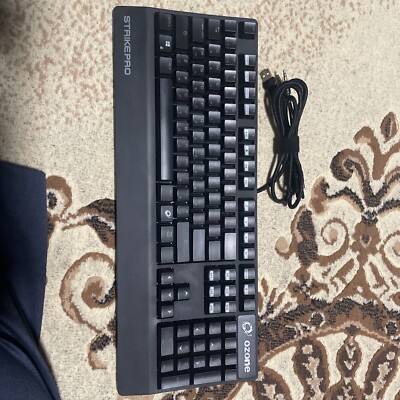 [From Japan] OZONE STRIKE PRO US Red Axis Gaming Keyboard OZSTRIKEPROUS