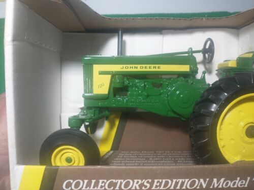 John Deere 1957 Model 720 Hi-Crop Wide Front TWO CYLINDER CLUB Ertl 1:16 NIB - Picture 3 of 10