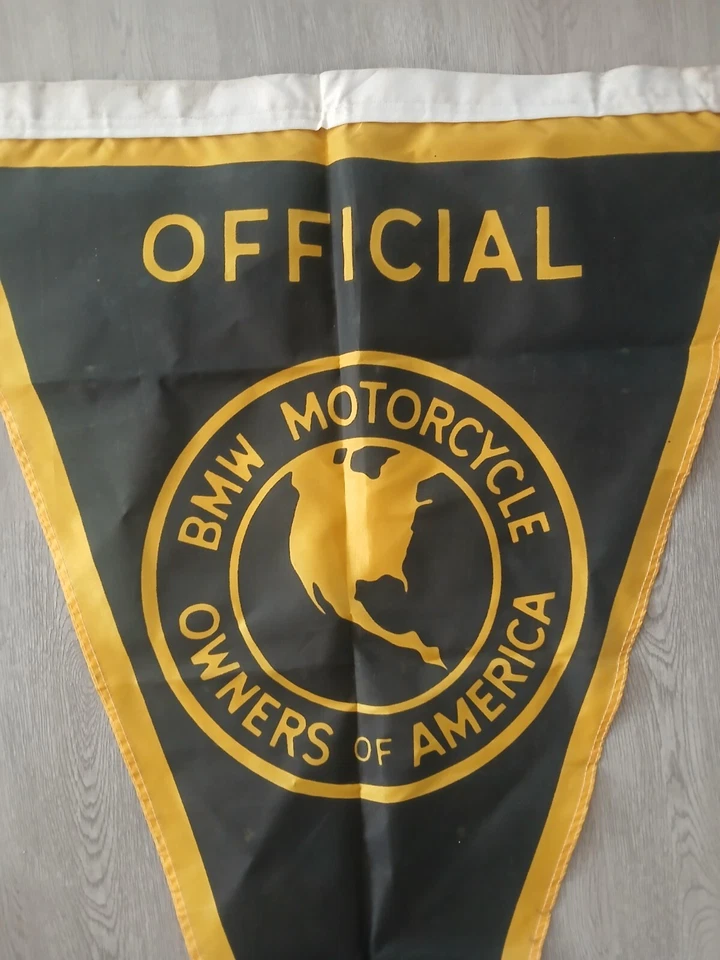 Official BMW Owners of America Flag - Black Yellow - Imagem 3 de 4