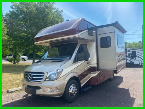 2018 Dynamax Isata 3 24RW Used