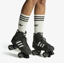 NEW! (Size: 6.5) Adidas Originals Women’s Superstar 82 Shell Toe Roller Skates 