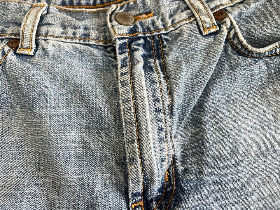 Vintage Y2K Lucky Brand Denim 916 Shorts Womens 10|30 Distressed 3" USA Made - Image 3 of 4