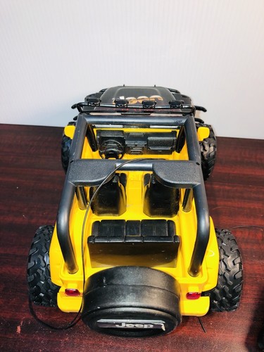 2013 New Bright 1:15 RC Trucks Jeep Wrangler Remote Control Car Vehicle TESTED - Picture 10 of 17