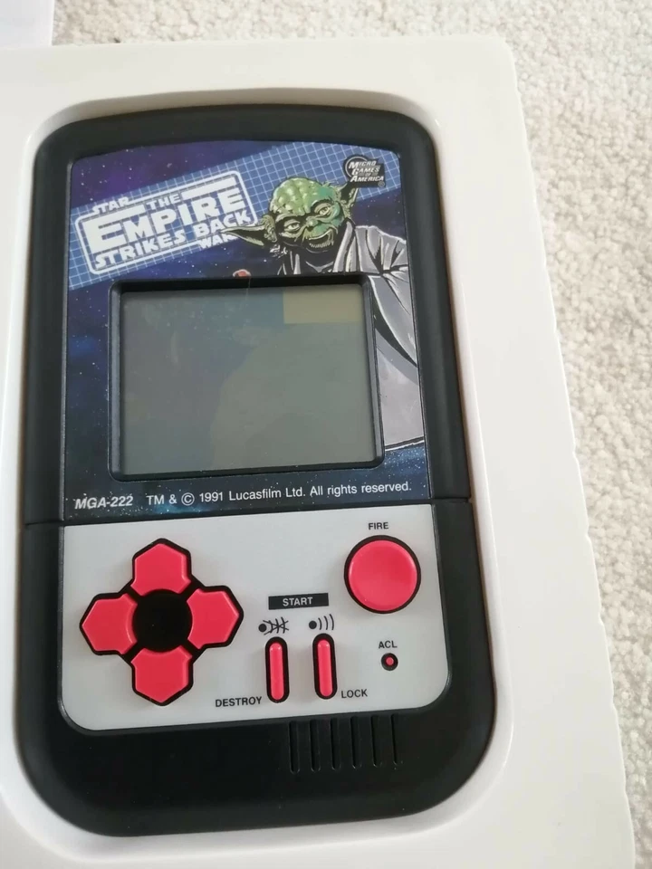 Vintage 1991 MGA Star Wars Empire Strikes Back Electronic Handheld LCD Game New Foto 3 de 4
