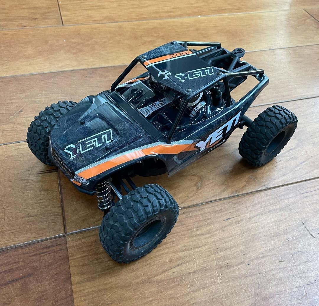 Axial 1/18 Yeti Jr. Rock Racer Rtr Rc Car Off-Road High Axial 1/18 Yeti Jr. Rock Racer Rtr Rc Car Off-Road High